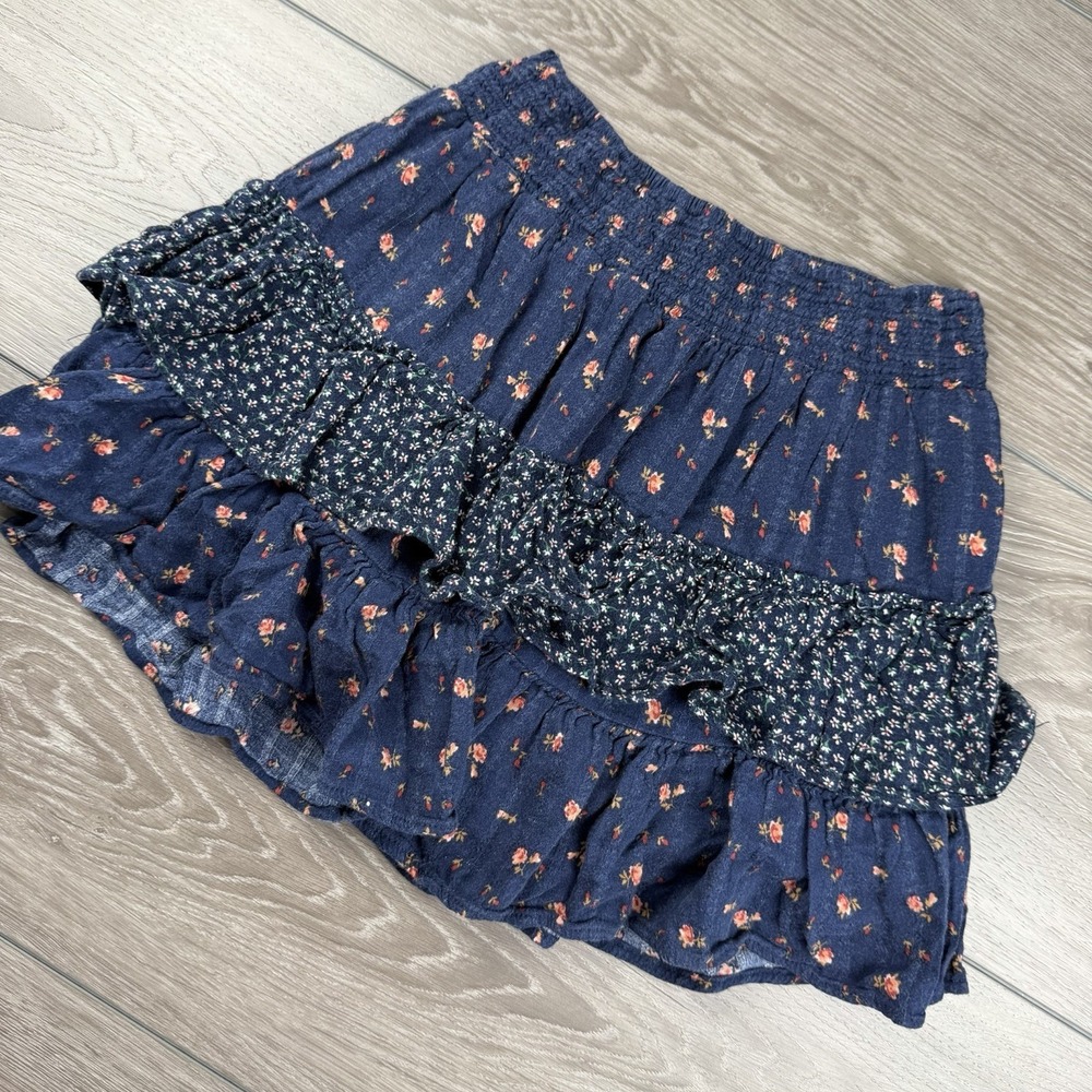 American Eagle Women's Tiered Floral Mini Skirt Blue Size Small